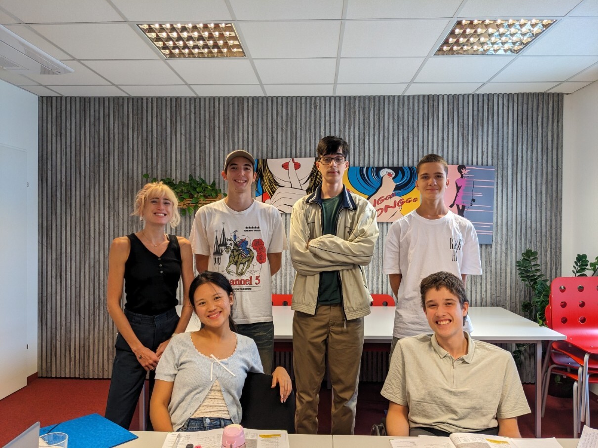 Cambridge Young Student Group Photo